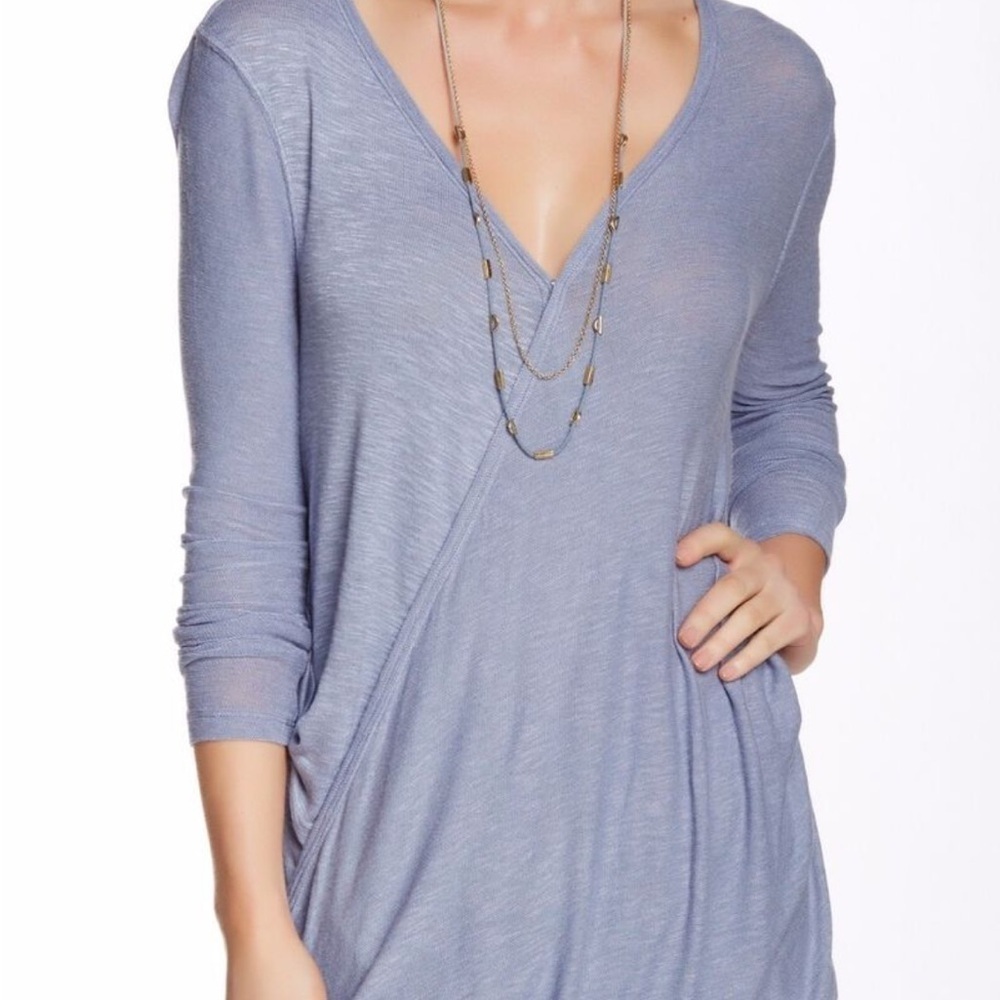 We The Free People Miss Rose Tunic Top XS Blue Slouchy V-Neck Stretch Surplice